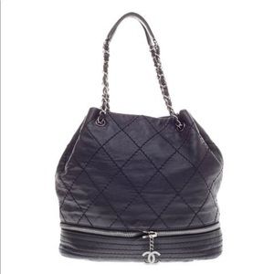 Chanel Ligne Stitched Shoulder Black Leather Large